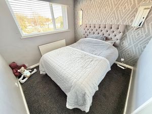 Lupus Way Great Sutton